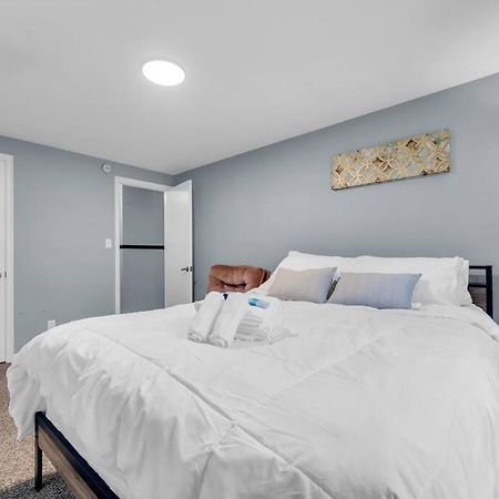 Central Falls Hideaway 凯霍加福尔斯 外观 照片