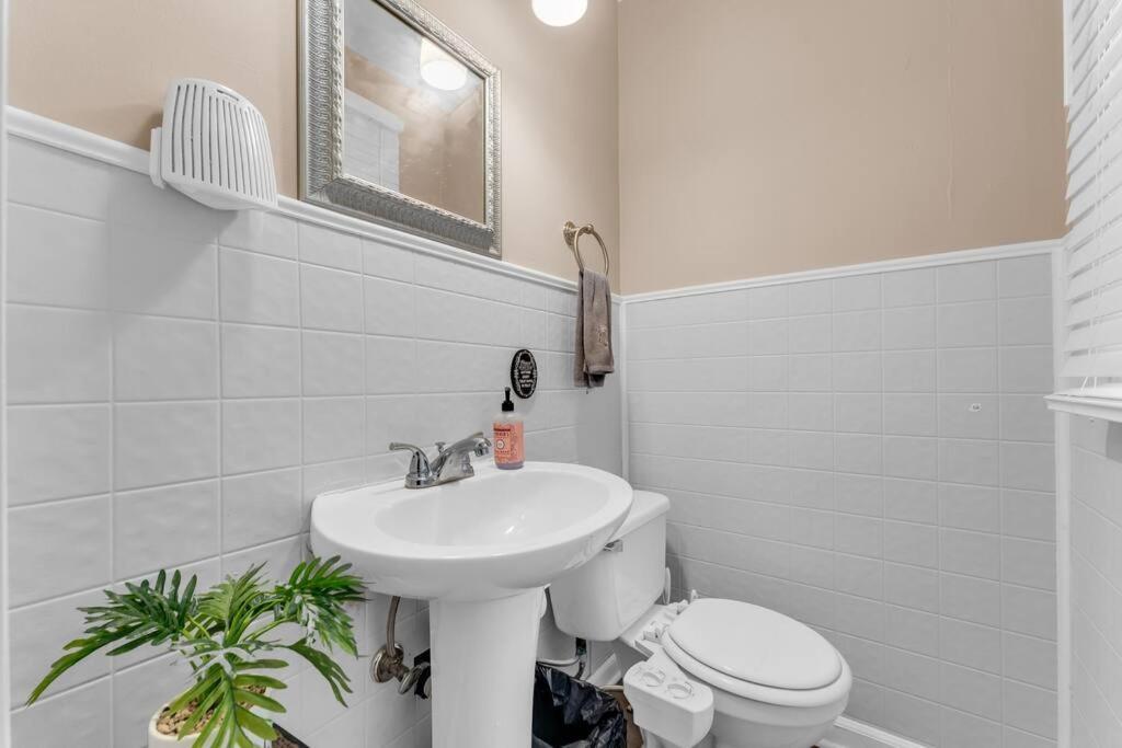 Central Falls Hideaway 凯霍加福尔斯 外观 照片